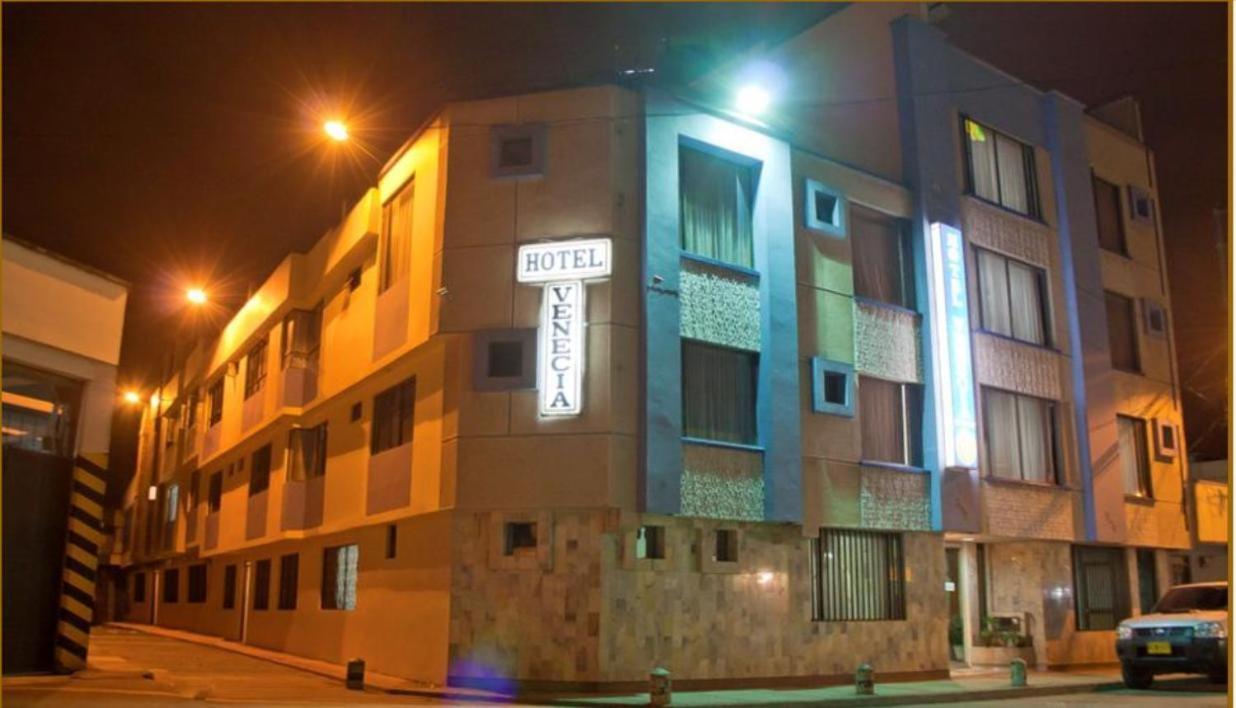 Hotel Venecia Confort Pasto Exterior photo