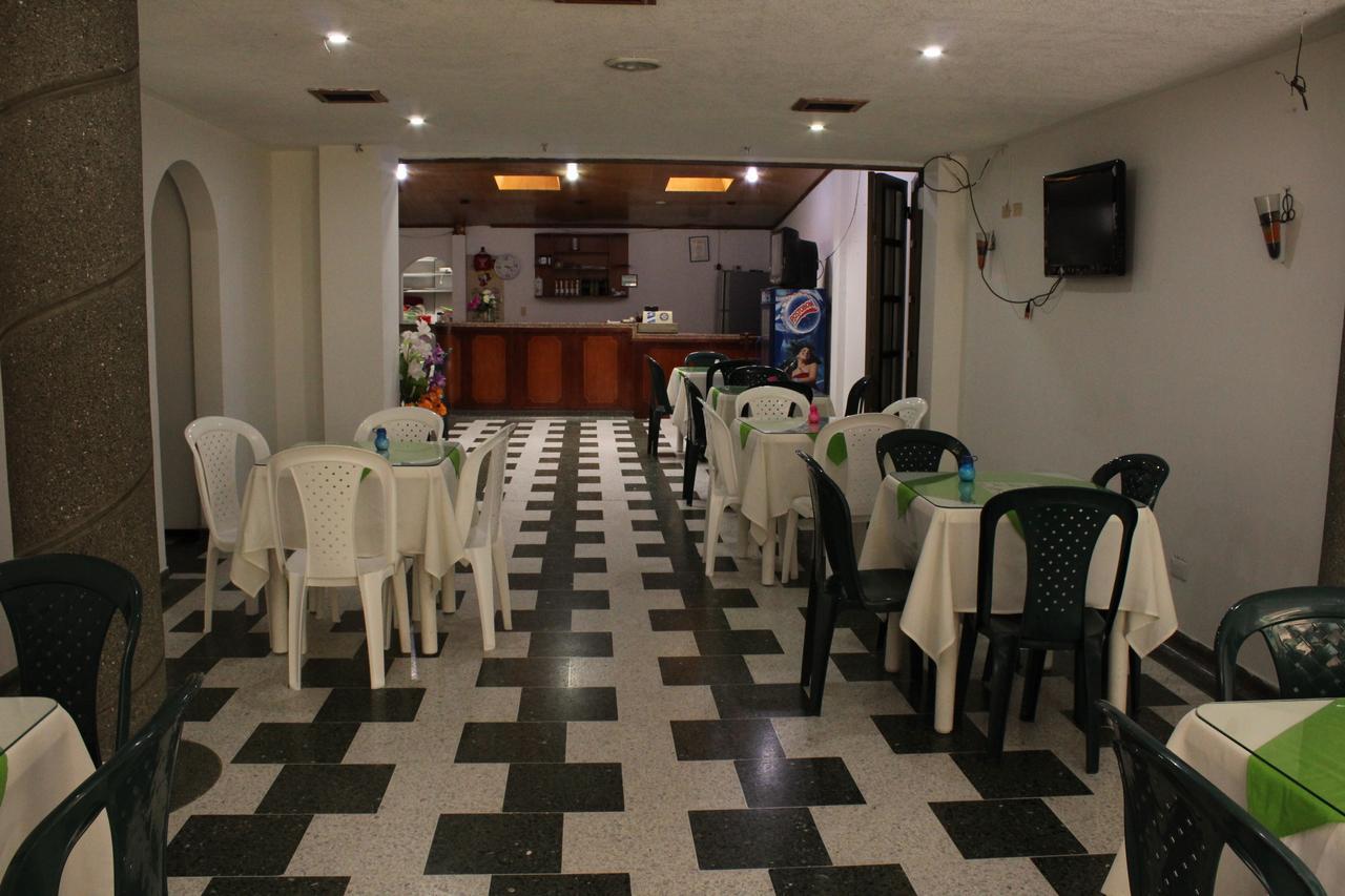 Hotel Venecia Confort Pasto Exterior photo